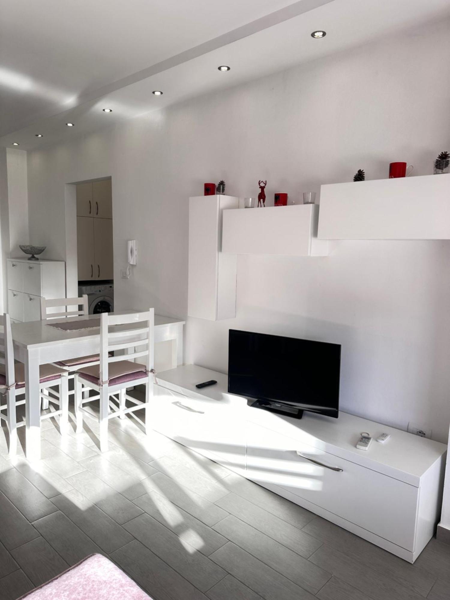 Rose Sea View Apartment Саранде Екстериор снимка